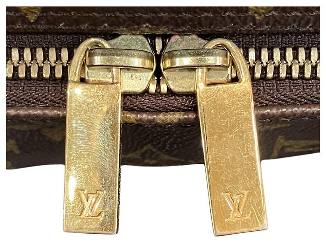 Borsa a tracolla Louis Vuitton Cite GM in Monogram Canvas Marrone Monogramma - vista 8