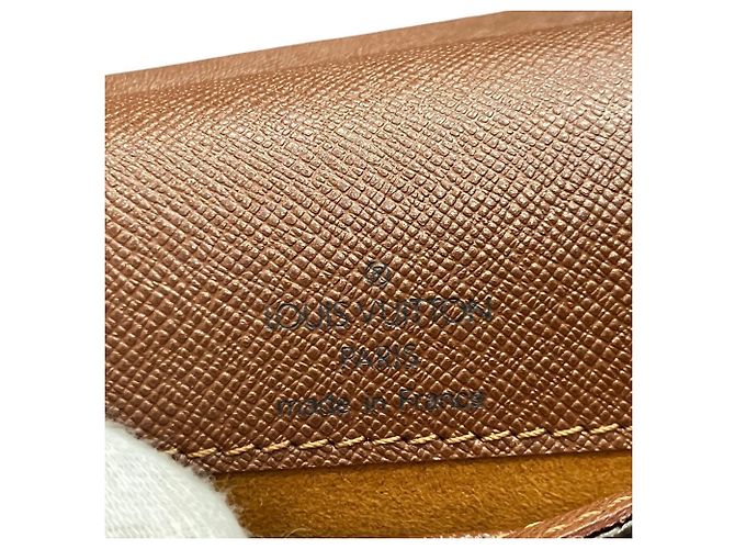 Borsa a tracolla Louis Vuitton Musette Tango Marrone Monogramma - vista 4