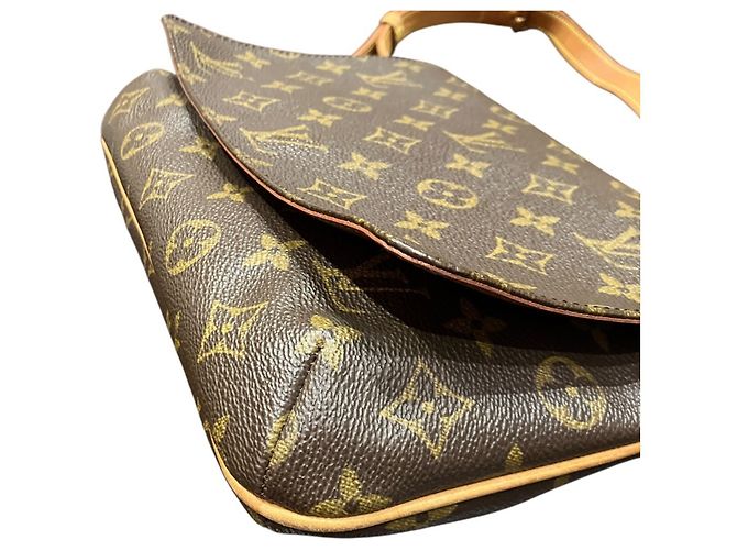 Borsa a tracolla Louis Vuitton Musette Tango Marrone Monogramma - vista 6