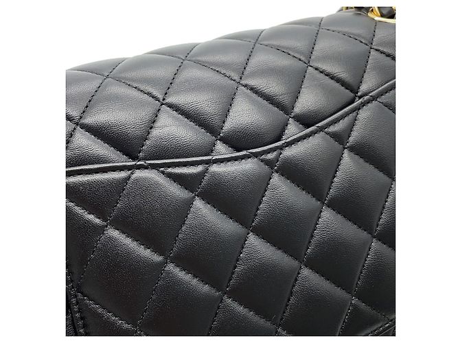 Borsa a tracolla con catena Chanel Matelasse in pelle d'agnello Nero - vista 10