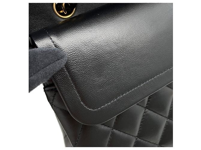 Borsa a tracolla con catena Chanel Matelasse in pelle d'agnello Nero - vista 11