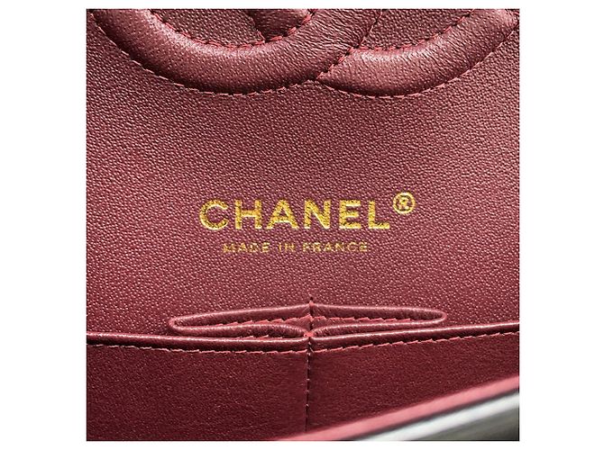 Borsa a tracolla con catena Chanel Matelasse in pelle d'agnello Nero - vista 15