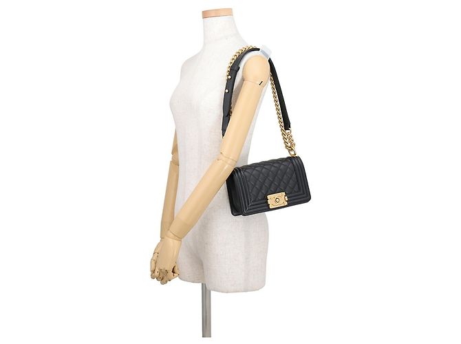 Borsa a tracolla Chanel Boy Matelassé Nera Nero - vista 4