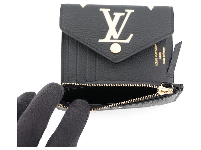 Cartera Tri-fold Louis Vuitton Monogram Empreinte Negro Beige - vista 6