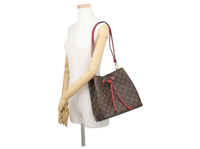 Néonoé Borsa a tracolla Louis Vuitton Monogram NeoNoe MM Rosso Monogramma - vista 4