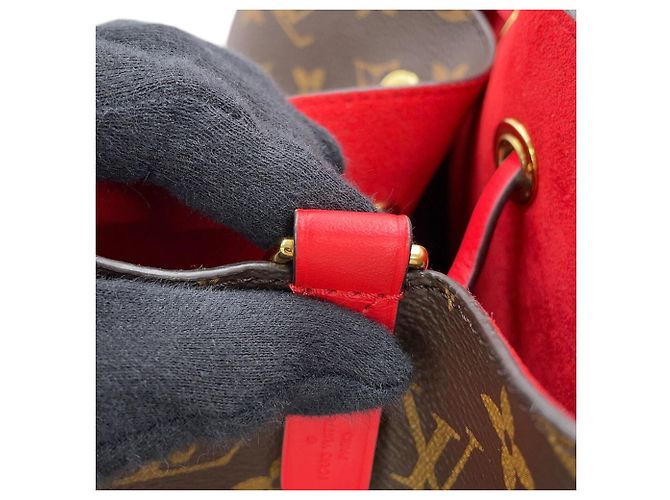 Néonoé Borsa a tracolla Louis Vuitton Monogram NeoNoe MM Rosso Monogramma - vista 7