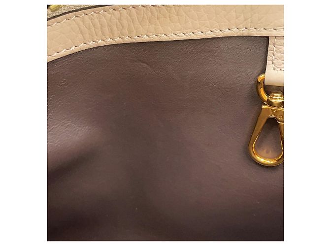 Borsa Louis Vuitton Capucines PM - vista 11