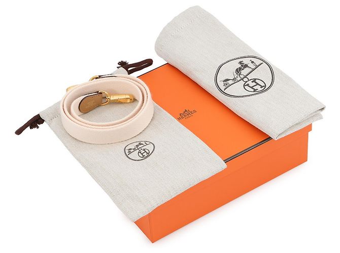 Hermès Hermes Evelyne TPM 85cm Shoulder Bag - vista 16