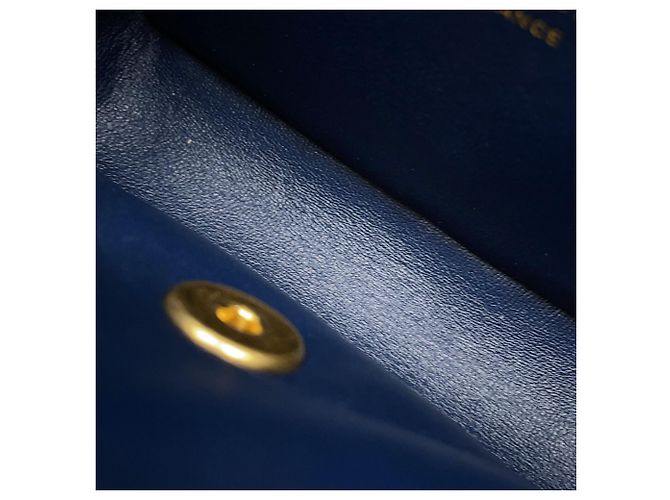 Borsa a tracolla Chanel Mini Matelassé con catena Blu navy - vista 10