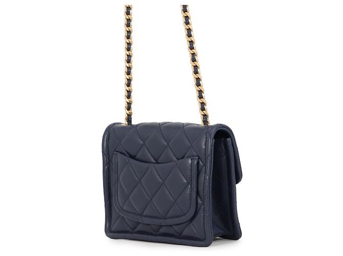 Borsa a tracolla Chanel Mini Matelassé con catena Blu navy - vista 2