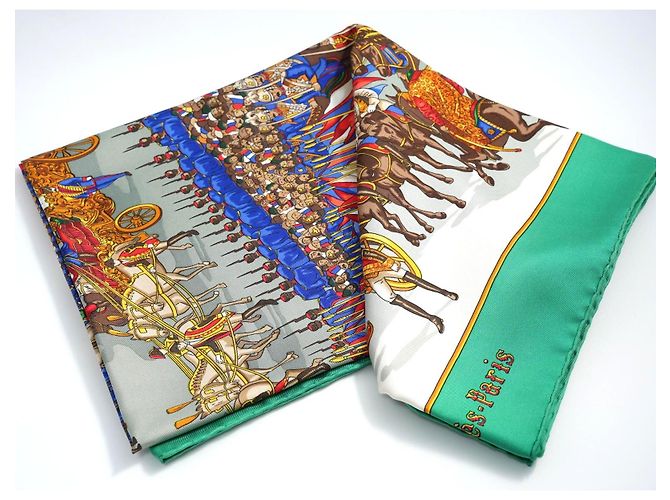 Hermès Grand Cortège à Moscou Seidenschal 90 cm Grün Mehrfarben - Ansicht 14