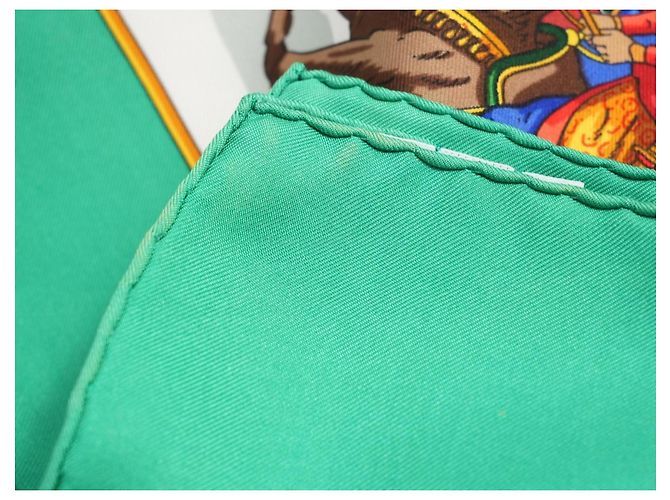 Hermès Grand Cortège à Moscou Seidenschal 90 cm Grün Mehrfarben - Ansicht 15