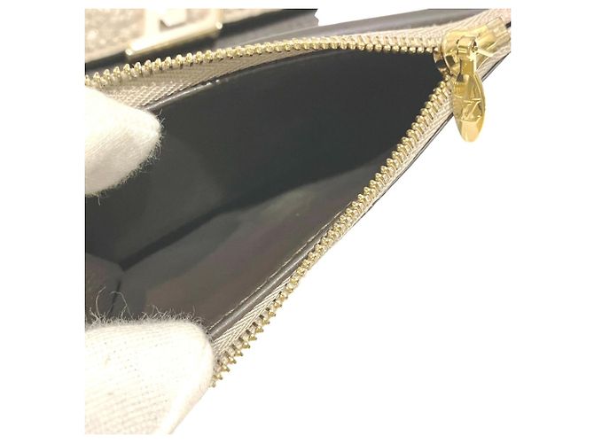 Capucines Carteira Louis Vuitton Tri-fold - vista 6