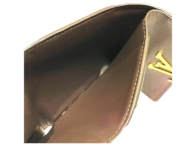 Capucines Carteira Louis Vuitton Tri-fold - vista 7