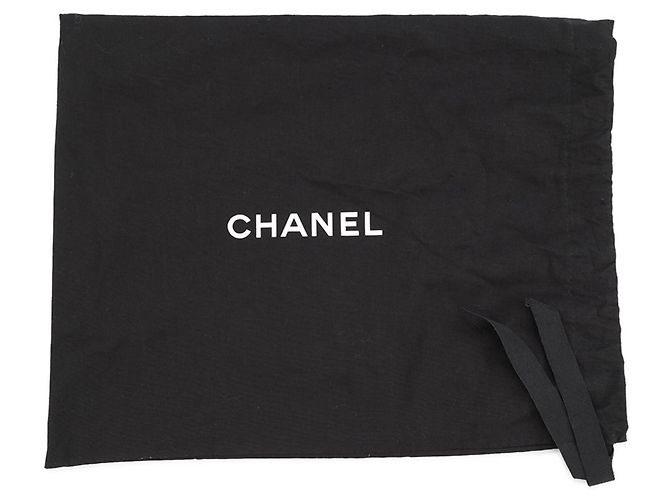 Borsa a tracolla con catena Chanel Matelassé Nero - vista 15