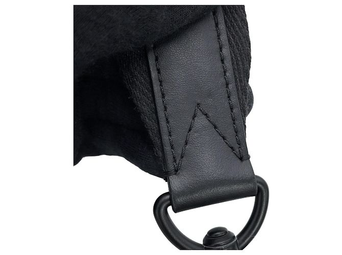 Bolso de mano Louis Vuitton Keepall Bandoulière 25 Monogram Negro - vista 13