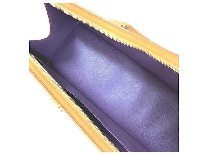 Louis Vuitton Sac Triangle Handbag Giallo - vista 9