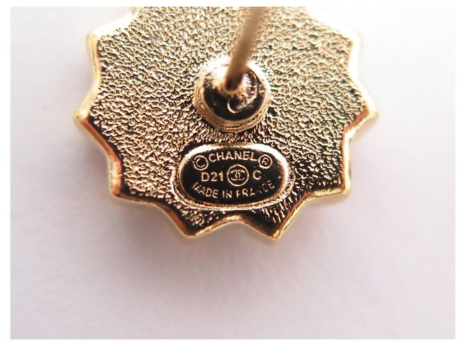 NUOVI ORECCHINI CHANEL LOGO CC SOLE AB5797 IN METALLO DORATO D'oro - vista 5