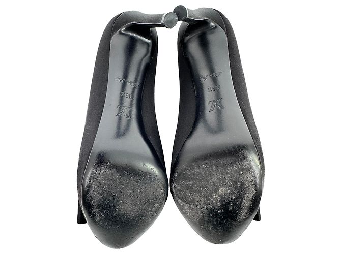 Décolleté peep-toe in raso nero con cristalli Louis Vuitton - vista 15