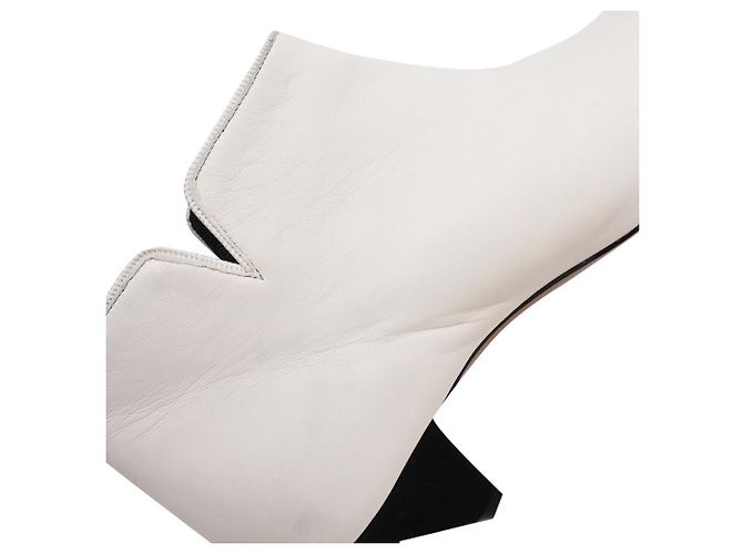 Edge Céline Stivaletti a punta Celine in pelle bianca Bianco Crudo - vista 16