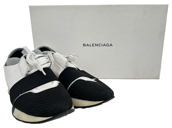 Everyday Balenciaga Race Runner Sneaker aus weißem Leder und Mesh - Ansicht 21