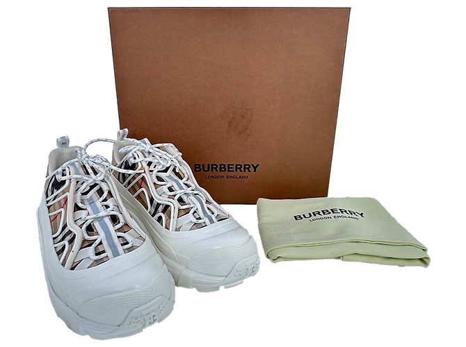 Burberry Arthur Vintage Check Sneaker aus beigem Canvas - Ansicht 13