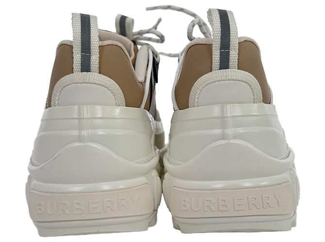 Burberry Arthur Vintage Check Sneaker aus beigem Canvas - Ansicht 7