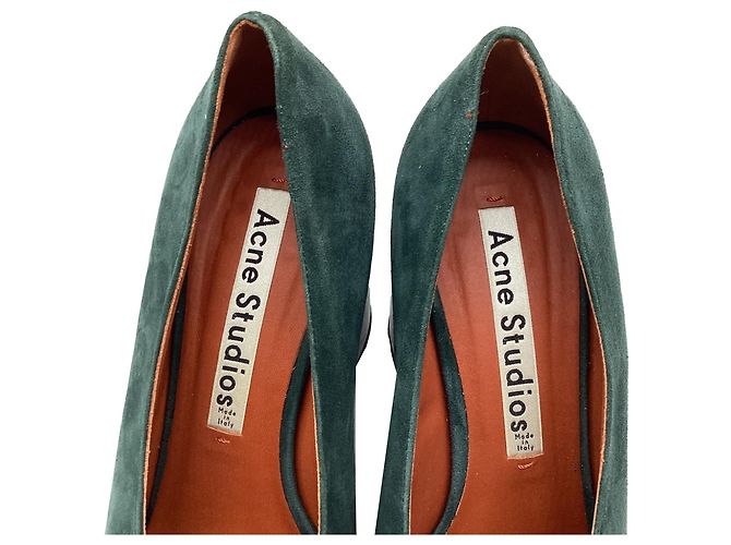 Décolleté a punta Alvara di Acne Studios in camoscio Olive Verde Verde oliva - vista 7