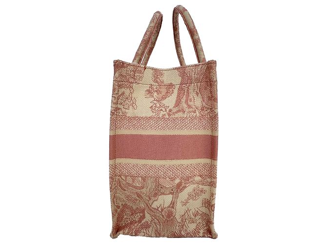Sac Dior Book Tote Medium Toile de Jouy Brodé en Toile Rose - vue 6