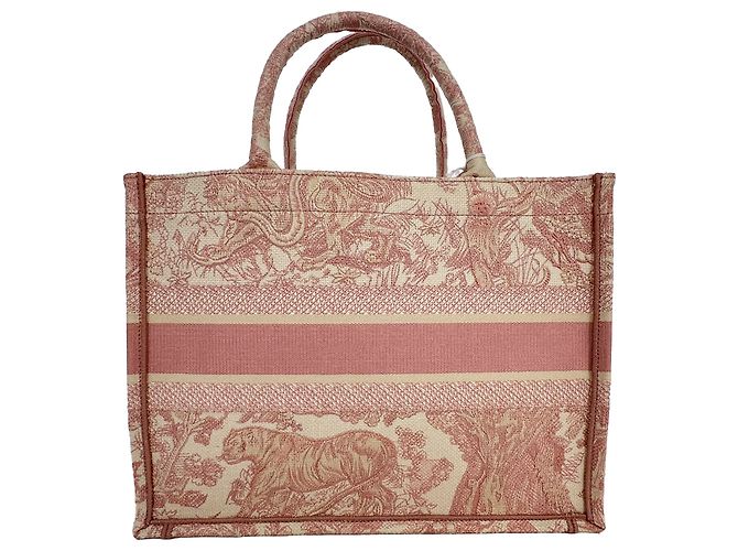 Sac Dior Book Tote Medium Toile de Jouy Brodé en Toile Rose - vue 8