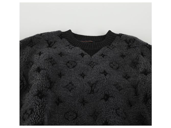 Louis Vuitton Graues Shearling Monogram Crewneck T-Shirt in Größe Xxl - Ansicht 4