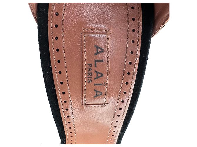 Sandali con tacco T-Strap festonati Alaïa in camoscio nero - vista 10