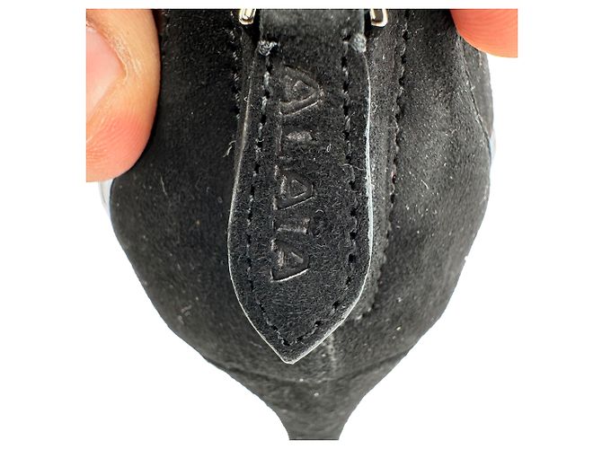 Sandali con tacco T-Strap festonati Alaïa in camoscio nero - vista 11