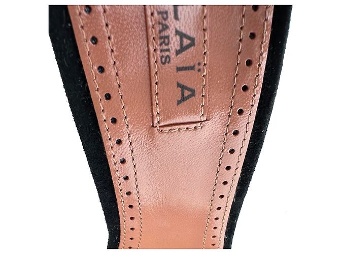 Sandali con tacco T-Strap festonati Alaïa in camoscio nero - vista 9