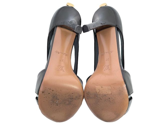 Décolleté aperte Louis Vuitton con dettaglio lucchetto e ritagli in pelle verniciata nera Nero - vista 9
