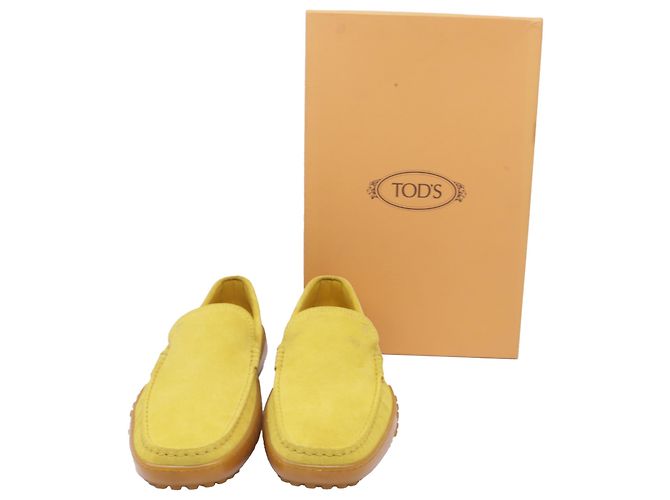 Mocassini Tod's in suede giallo con suola in gomma - vista 6