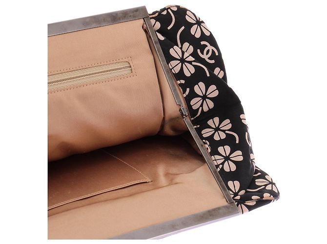 Chanel Borsa a pochette bianca e nera Nero - vista 12