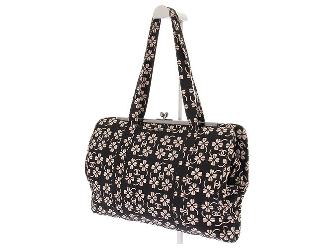 Chanel Borsa a pochette bianca e nera Nero - vista 3