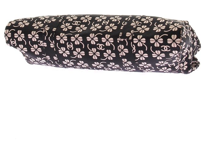 Chanel Borsa a pochette bianca e nera Nero - vista 9