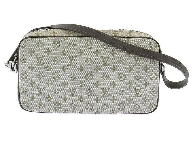 Louis Vuitton Borsa in tela e inserti Verde - vista 2