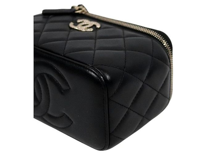 Chanel Vanity Chain Tote Bag aus schwarzem Lammleder - Ansicht 6