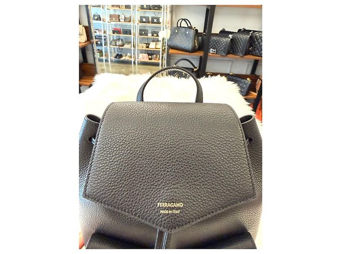 Salvatore Ferragamo Mini zaino multi-tasche Nero - vista 12