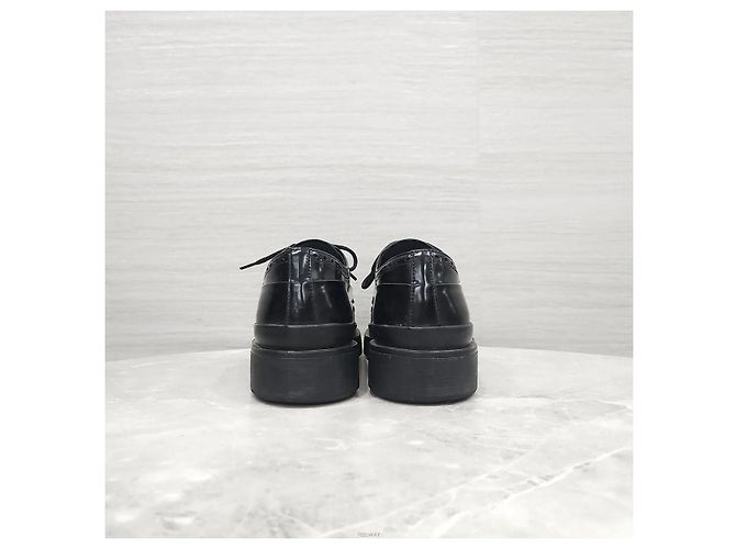 Prada Scarpe Derby in pelle spazzolata Nero - vista 3
