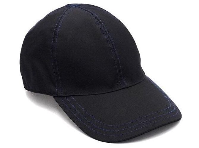 Prada Cappellino Unisex in Nylon Nero con Cuciture Blu - vista 2