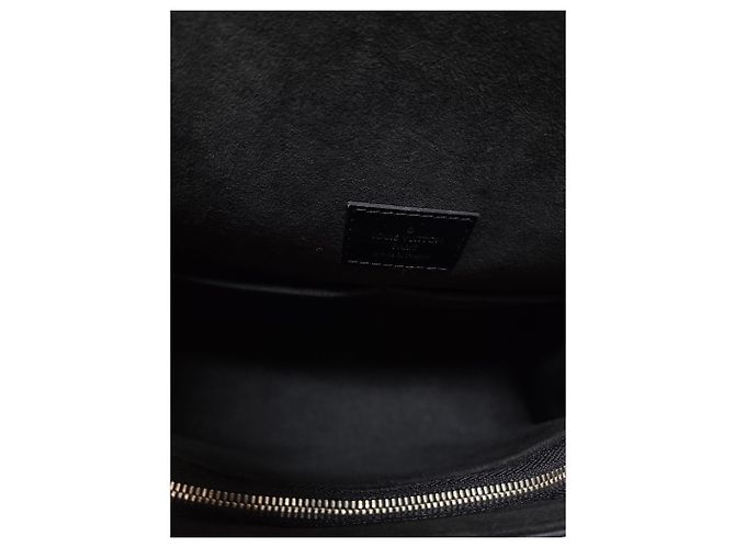Louis Vuitton Cluny BB in pelle Epi granulata nera Nero - vista 4