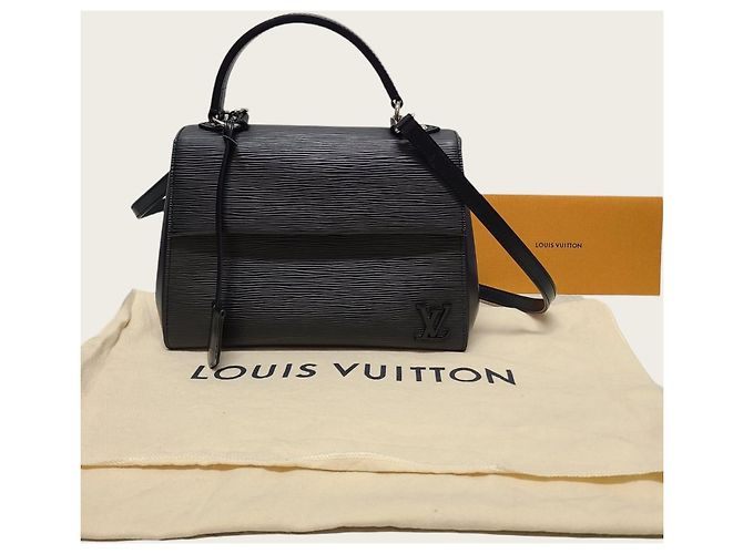 Louis Vuitton Cluny BB in pelle Epi granulata nera Nero - vista 7