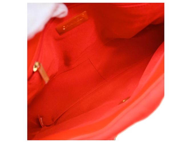 Chanel 19 Flap Quilted Jersey Medium Rosso - vista 3