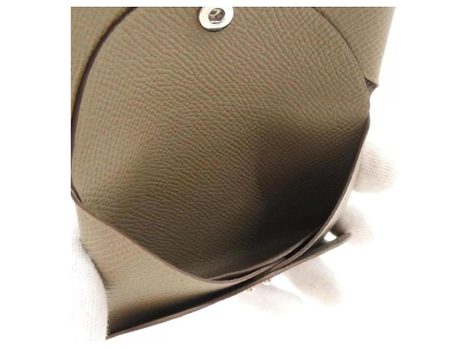 Hermès Monedero Hermes Calvi Duo en Etoupe Gray Gris pardo - vista 3