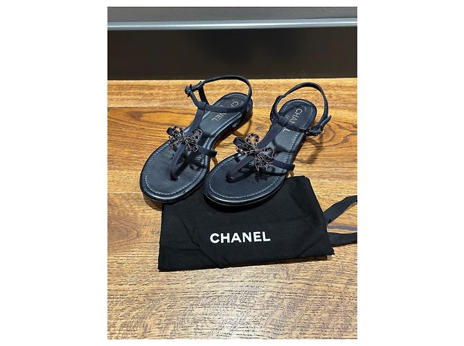 Sandali T-Strap Chanel blu navy con fiocco decorato Blu scuro - vista 5