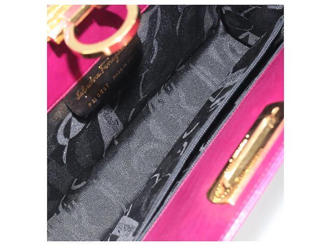 Sac à épaule Salvatore Ferragamo Gancini Chain en cuir violet et or Auth 196275A Doré - vue 11